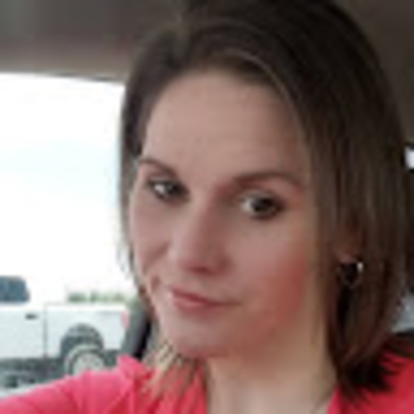 Meet your Posher, Ashley - Picture 1 of 1